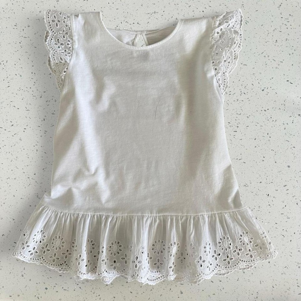Wonder Nation White Eyelet Lace‎ Flutter Sleeve Peplum Top